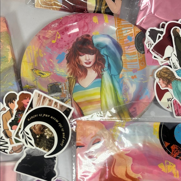 Other - Taylor Swift Party Supply Set